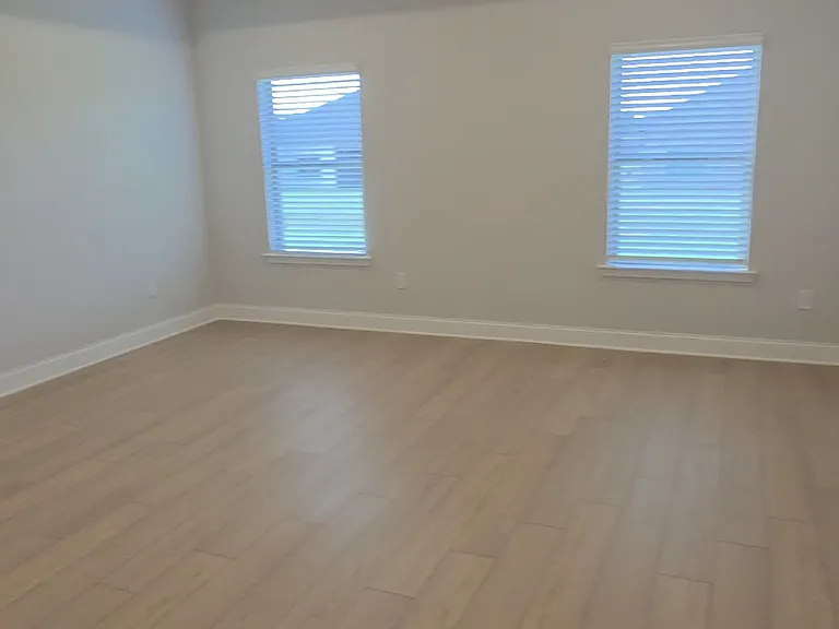 22635 Donahue Dr — Photo 11