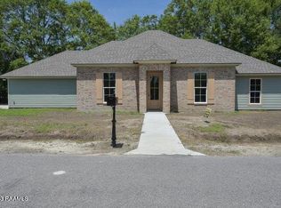 1036 Timber Trails Rd, Breaux Bridge, LA 70517