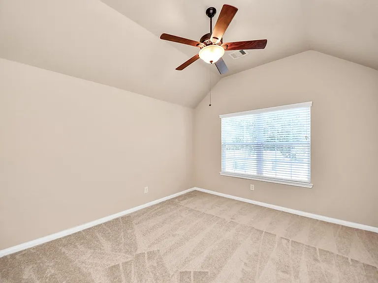 3115 Lake Dr — Photo 29