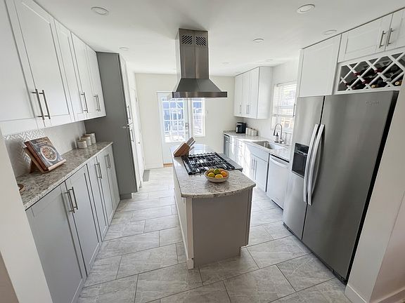 4th image of 3815 Tejon St