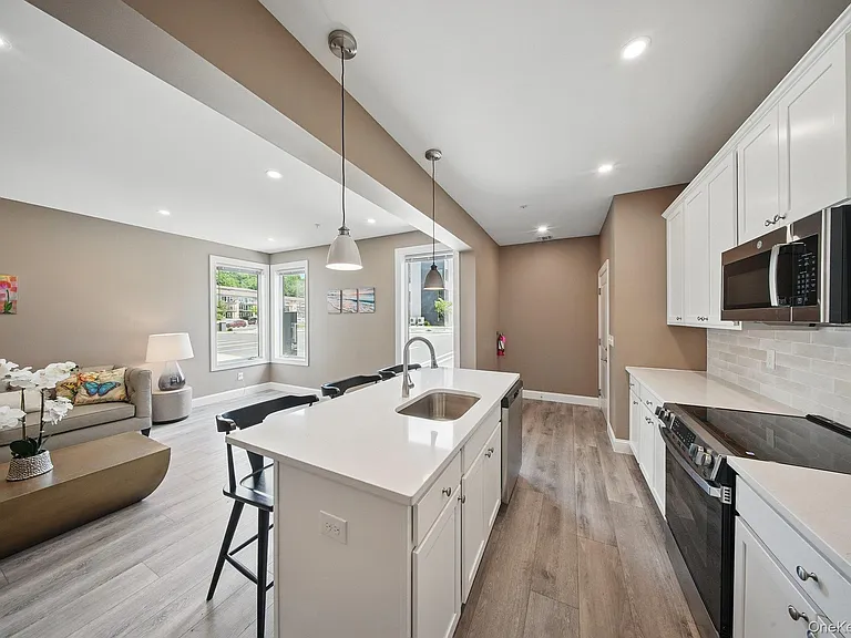 1 Giada Ln #5 — Photo 8
