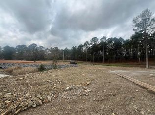 2 Majestic Lodge Rd, Hot Springs National Park, AR 71913