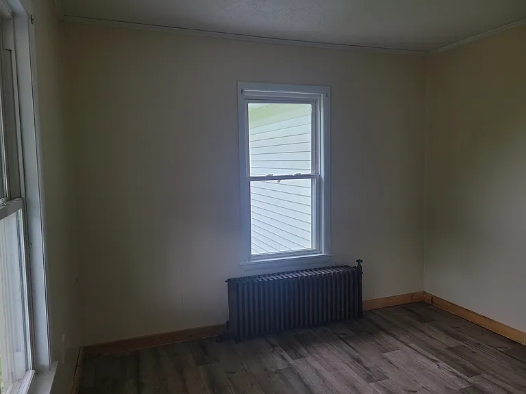 140 Mullens St — Photo 9