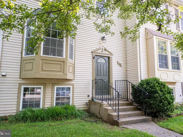 12 Almaden Pl, Gaithersburg, MD 20878