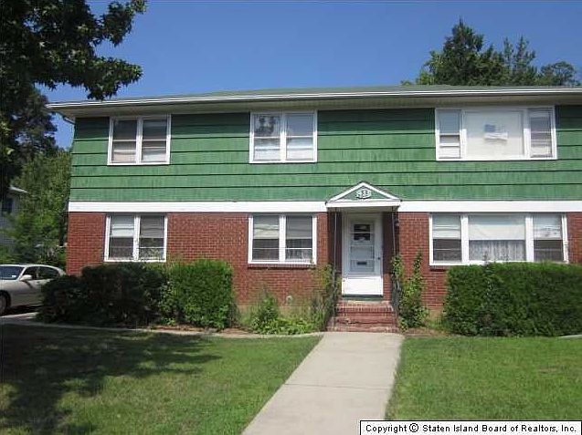 2nd image of 433 Armstrong Ave