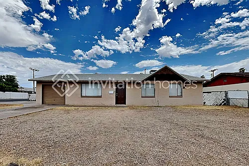 5611 N 65th Ave Photo 1