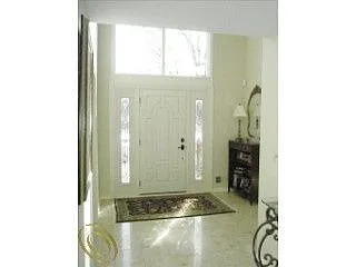 3290 Chestnut Run Dr photo 1