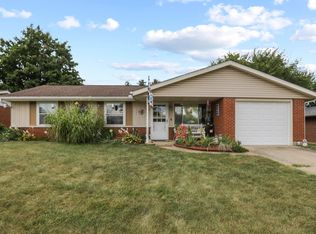 1945 Chippewa Dr, Circleville, OH 43113