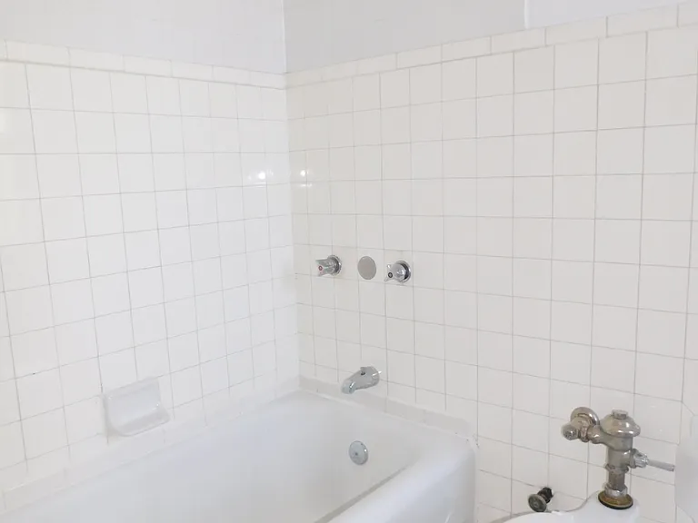 402 Lee St #3 — Photo 14