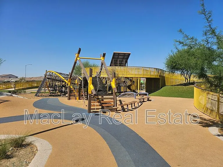 548 W Fremont Pass — Photo 32