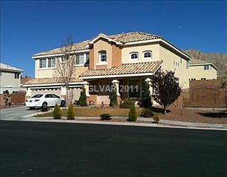 1st image of 458 Greenslopes Ct