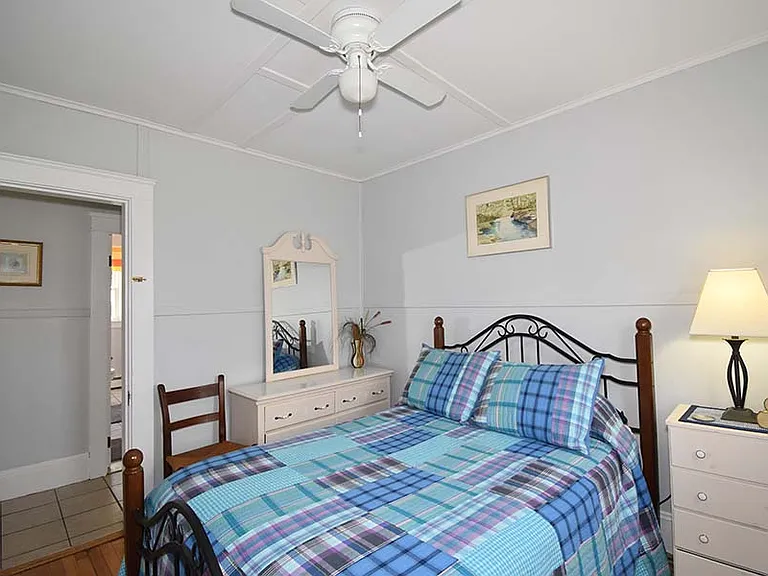 27 Saint James Rd — Photo 17