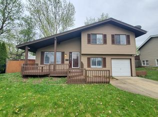 1922 Ashwood Ln, Aurora, IL