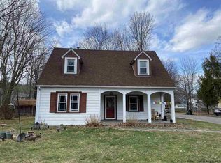 2 Green Acres Ct, Ellenville, NY 12428
