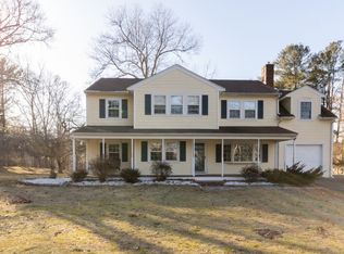 5 Ledgeville Ave, Foxboro, MA 02035