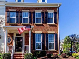 777 Monument Ave, Woodbridge, VA 22191