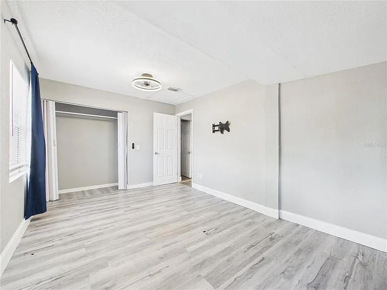 605 S Disston Ave — Photo 8