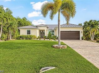 3742 Tangelo Dr, Saint James City, FL 33956