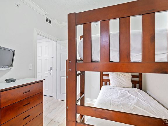 5th image of 10 Harbor Blvd Unit W826