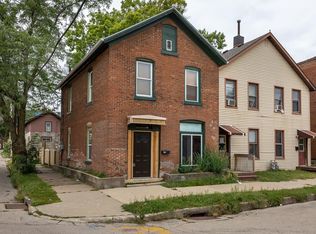 1603 Washington St, Dubuque, IA 52001