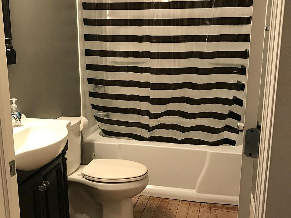 2nd image of 224 Main St #3A