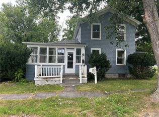 42 Walnut St N, Waterloo, NY 13165