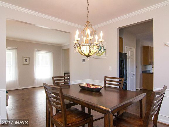 4th image of 2072 Hammond Ave