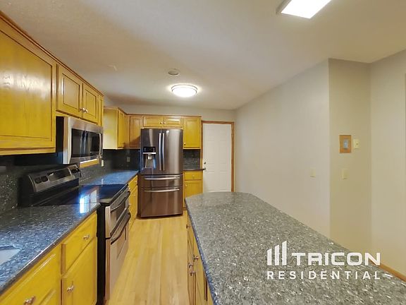 4th image of 3262 Black Oak Dr