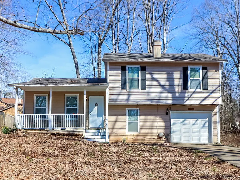 5394 Greenhedge Ct — Photo 1