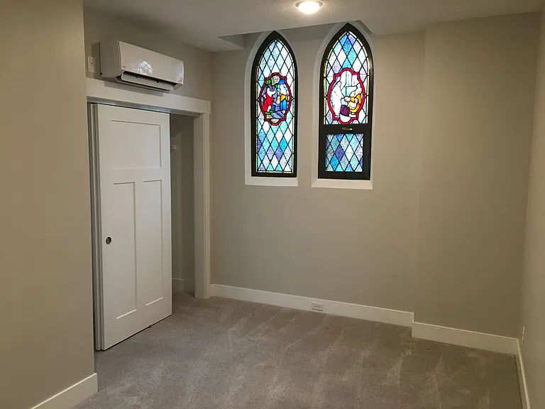 Beautiful apartment in a redeveloped church - Creston neighborhood. — Photo 17