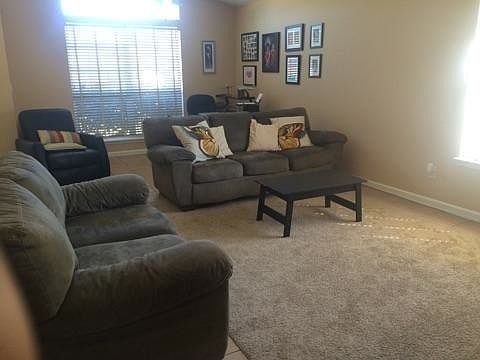 2nd image of 1538 Roseberry Ct