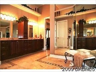 2nd image of 50 Emerald Oaks Ln