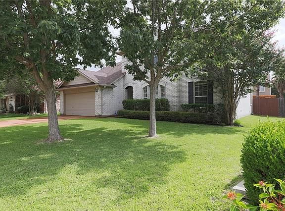 3rd image of 3704 Haleys Way