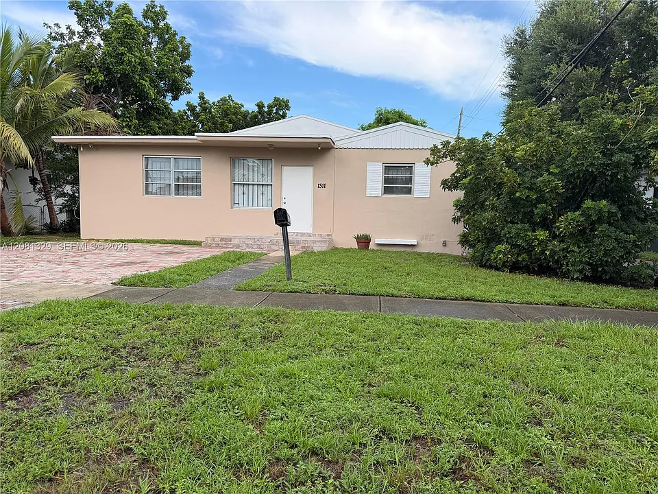 1311 Northwest Blvd #157
