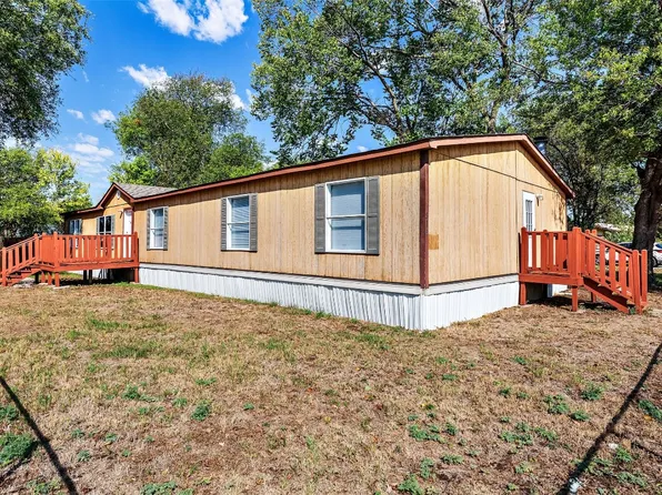 518 Wise St, Newark, TX 76071