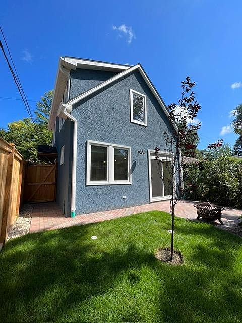 1st image of 1119 Wesley Ave #B