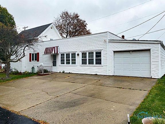 3rd image of 145 Rock St