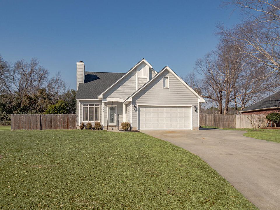 1st image of 121 Cromer Dr
