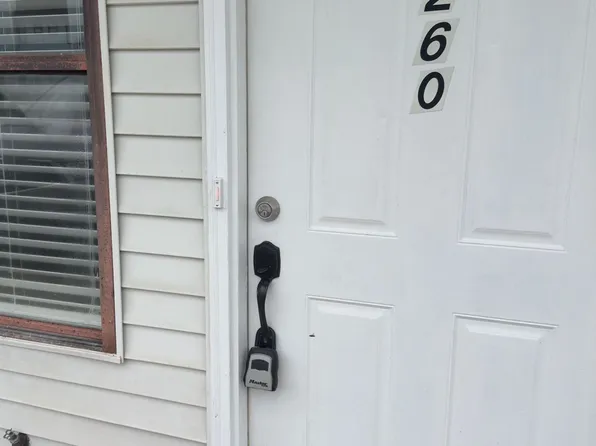 260 Pine Shadow Dr, Goose Creek, SC 29445