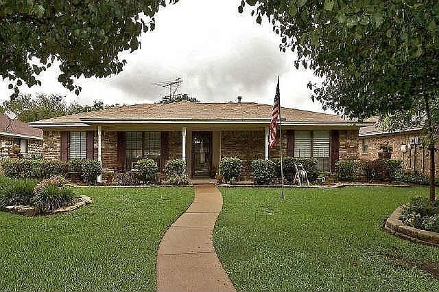 1st image of 1210 Monterrey Dr
