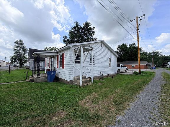 2nd image of 301/303 King Ave
