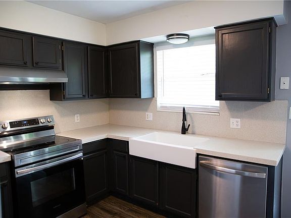 4th image of 209 W Edgewood Dr
