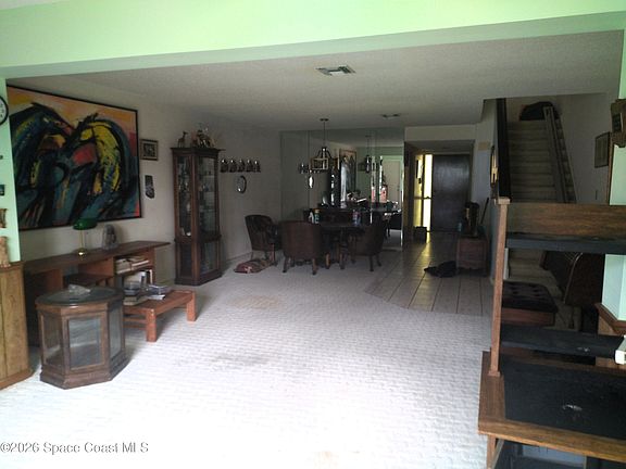 3rd image of 229 Kingsway