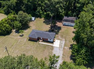 108 McNatt St, Maxton, NC 28364
