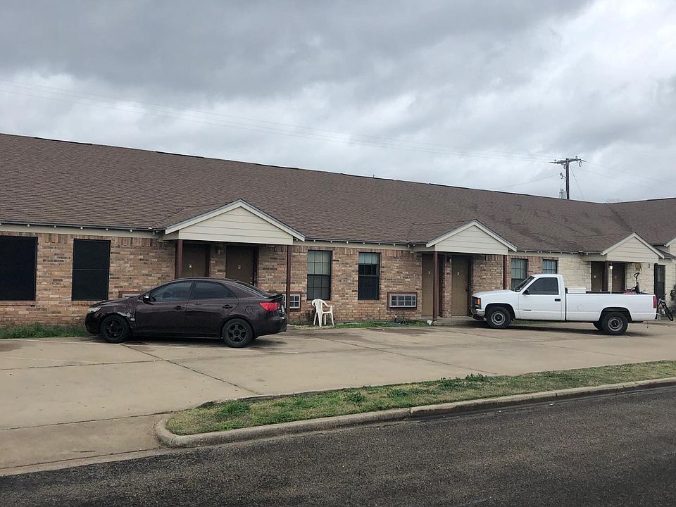 1st image of 106 N Lacy Dr