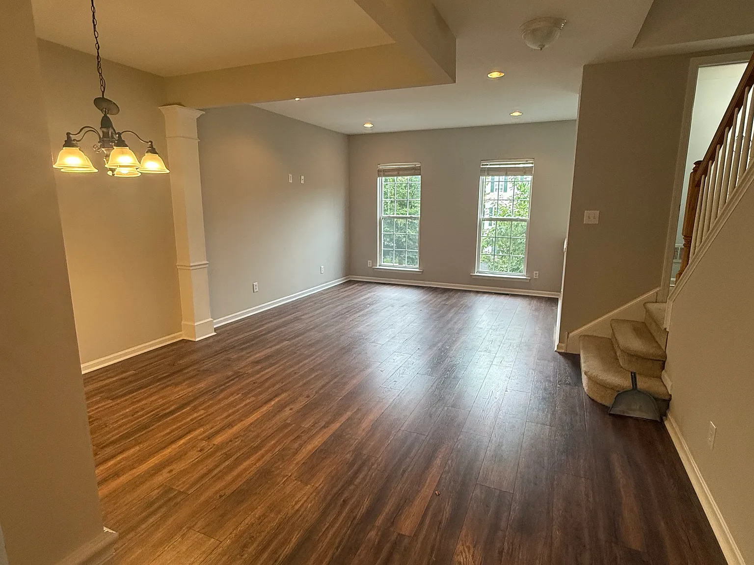 3 bed, 2.5 bath, 1898 sqft, $2,700 — Photo 3
