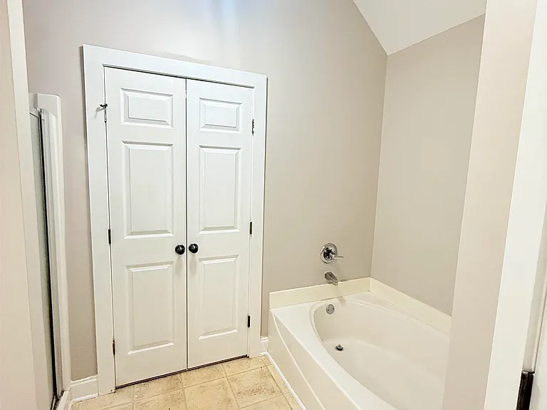 5744 Colony Ln — Photo 19