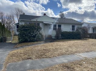 47 Tarrytown Ln, Worcester, MA 01602
