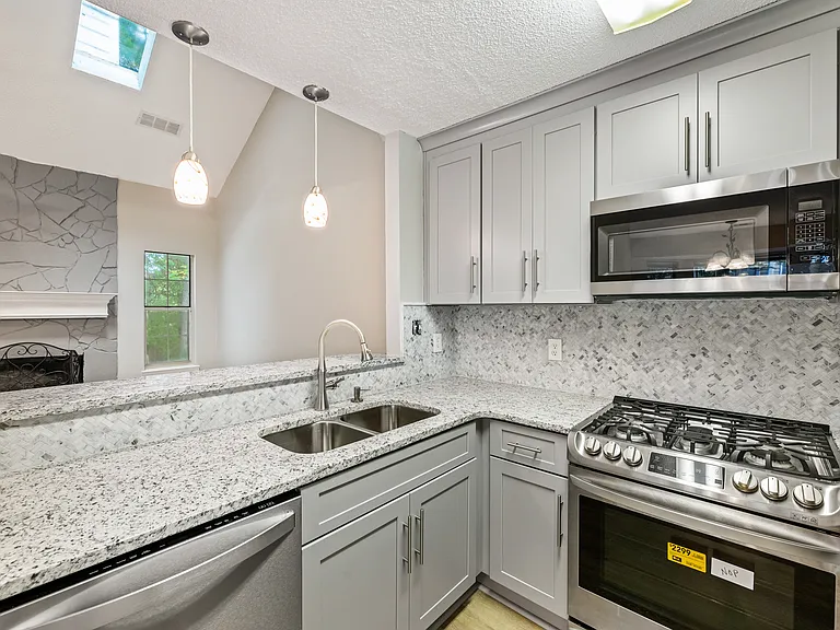 2225 Fairways Ct NW — Photo 34