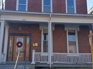 209 S 6th St, Hannibal, MO 63401
